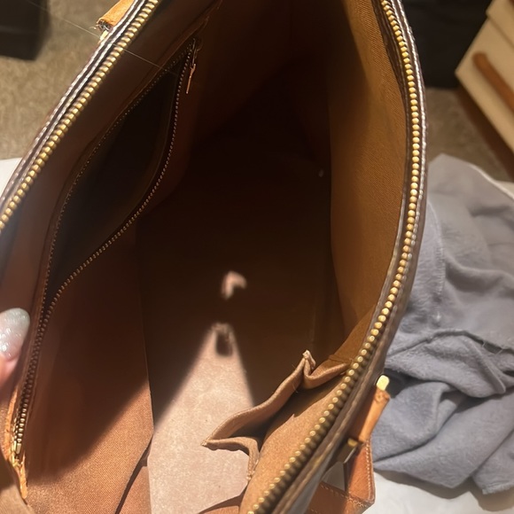 Louis Vuitton bag - Picture 8 of 11